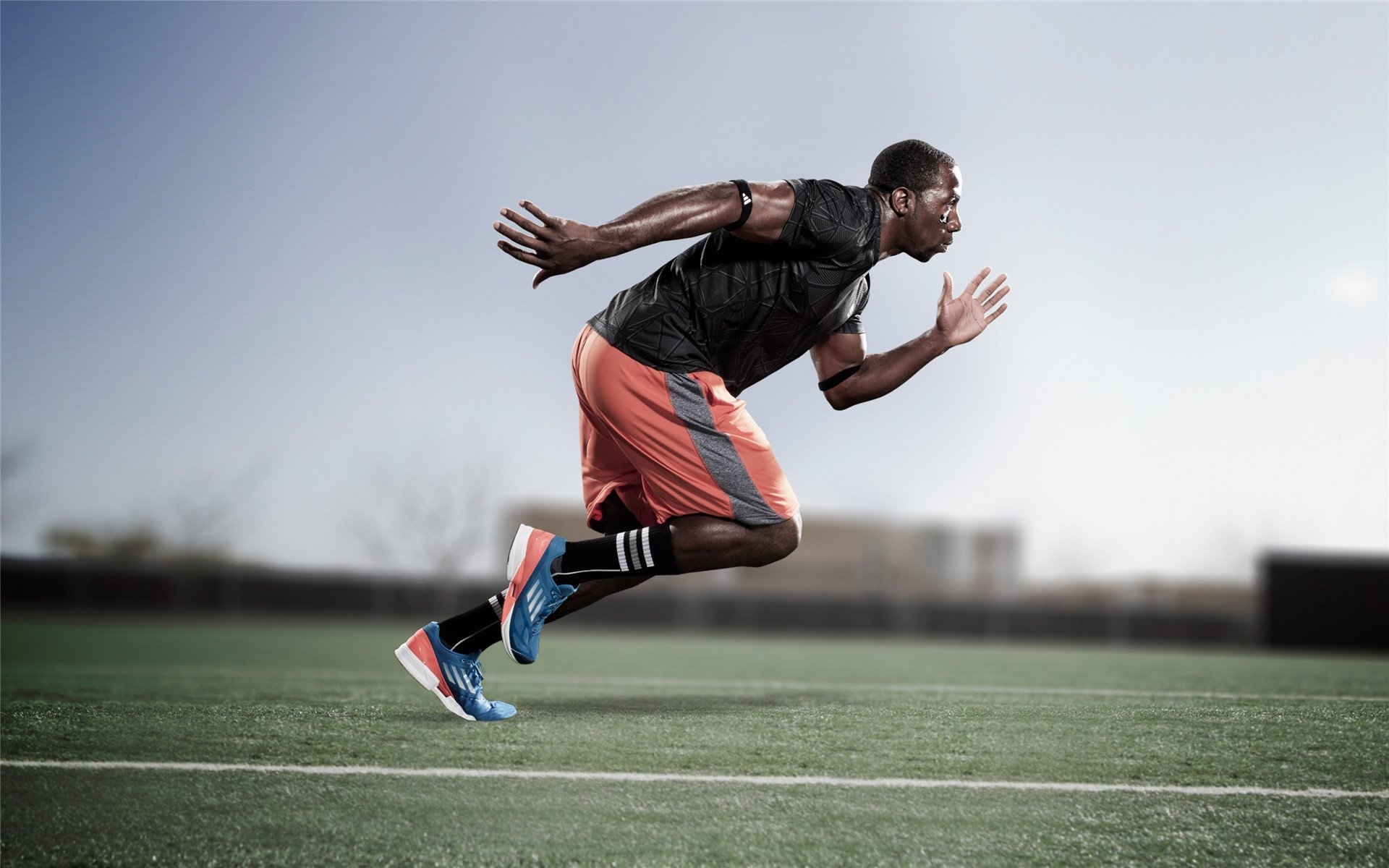 虚拟现实技术革新：电竞沉浸式体验迎来爆发式增长，虚拟现实竞技中心